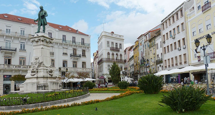 10 destinos ideales para un intercambio entre familias este verano - Coimbra