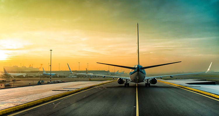 Queremos volar de nuevo: KLM, Premio Diamante en Seguridad Sanitaria - Portada