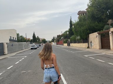 Hello, my name is Hodei, I am Spanish and I want to do an exchange to be able to improve my English and live the experience of being in another country €10
