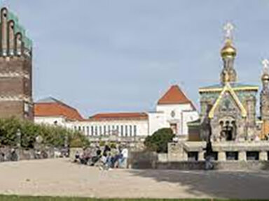 Spanish/British family living near Frankfurt am Main for the past 15 years. €10