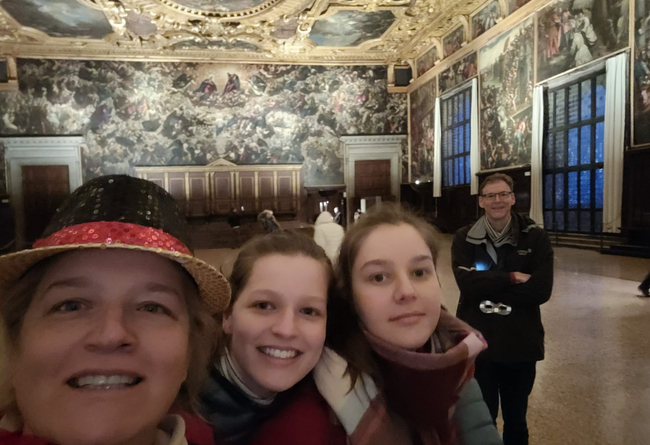 Spanish/British family living near Frankfurt am Main for the past 15 years. €10